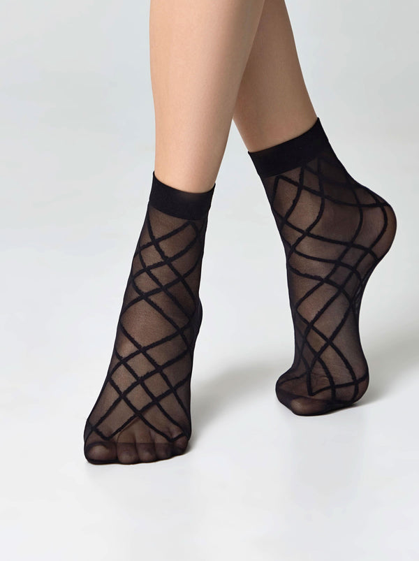 FANTASY 30 - Stylish Laced Effect Socks - IDEALINE INC.