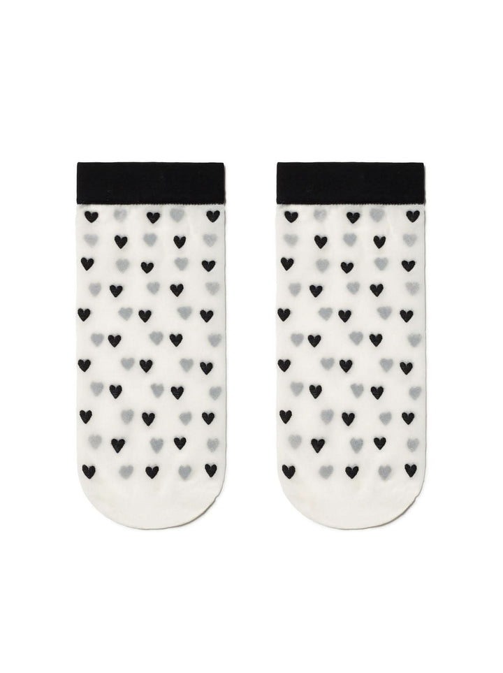 FANTASY 20 Heart Pattern Thin Socks - IDEALINE INC.