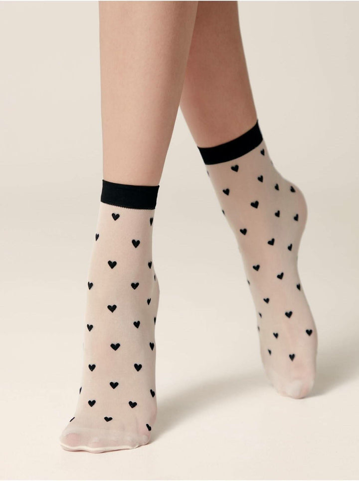 FANTASY 20 Heart Pattern Thin Socks - IDEALINE INC.