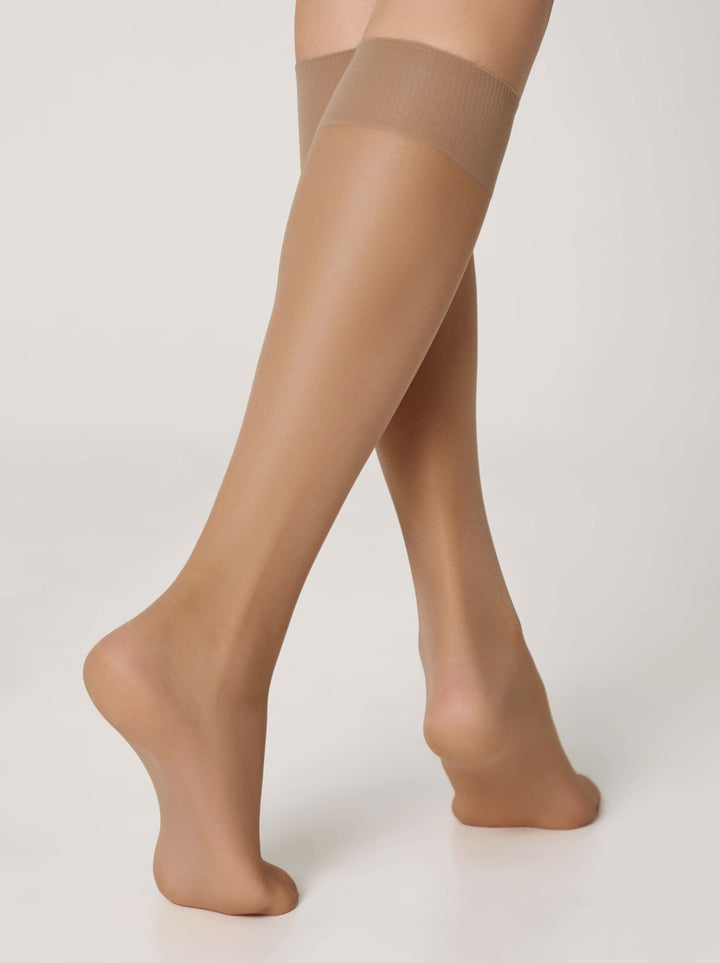 ACCENT 20 - Elastic Universal Size Knee Highs (2 Pairs) - IDEALINE INC.