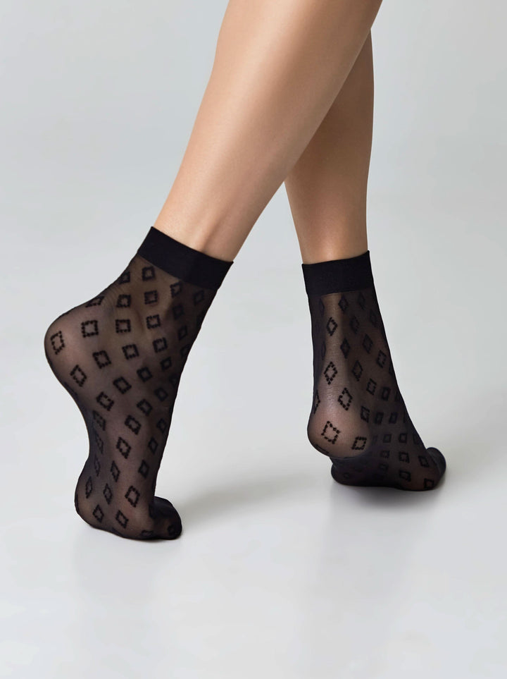 FANTASY 30 - Diamond Pattern Socks - IDEALINE INC.